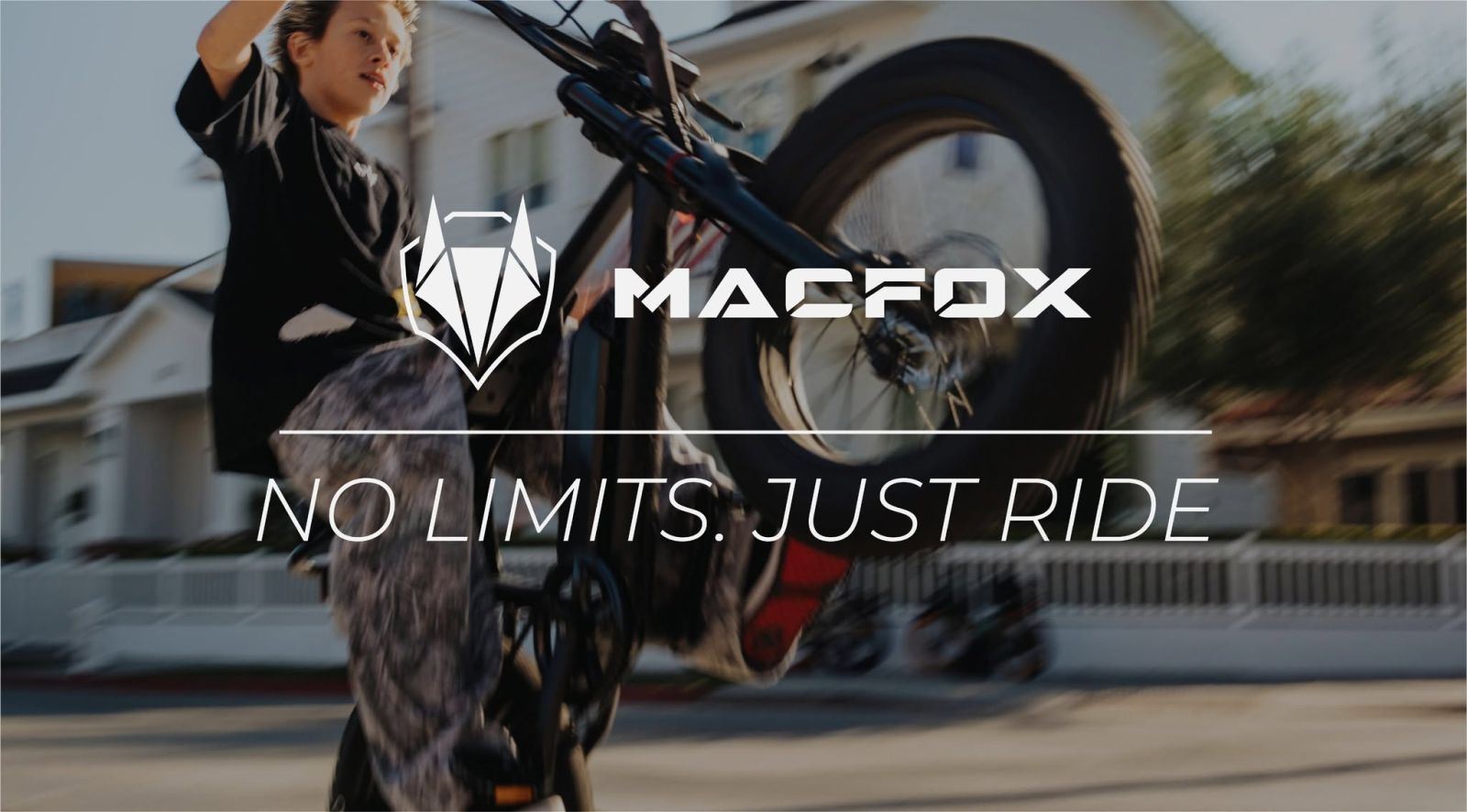 https://cdn.shopify.com/s/files/1/0714/3581/3182/files/Macfox_Ebike_Electric_Bike_for_College_Students_20_inch_Fat_Tire_25_MPH-3.jpg?v=1745984400